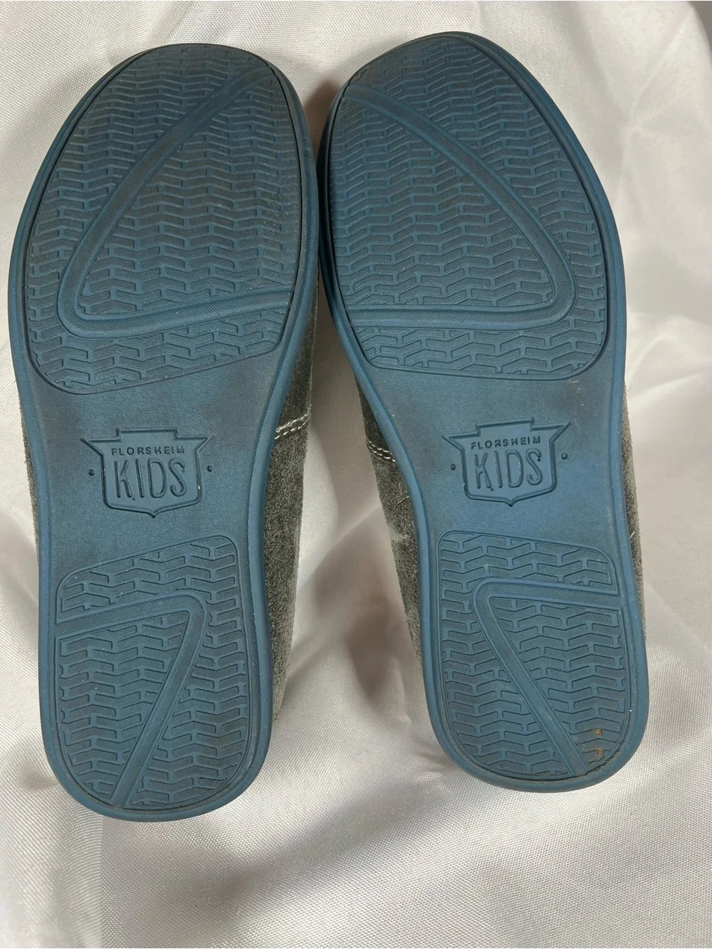 Florsheim Kids Jasper Jr. Suede Loafers Grey Big Kid Size 5M 16564-061